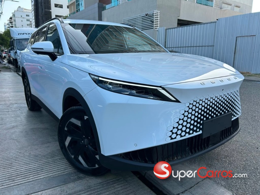 2026 OMODA C7 Ice Luxury — foto 2 / 12