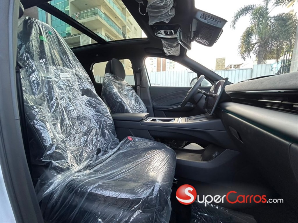 2026 OMODA C7 Ice Luxury — foto 8 / 12