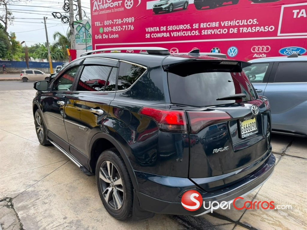 2017 Toyota RAV4 XLE — foto 5 / 9