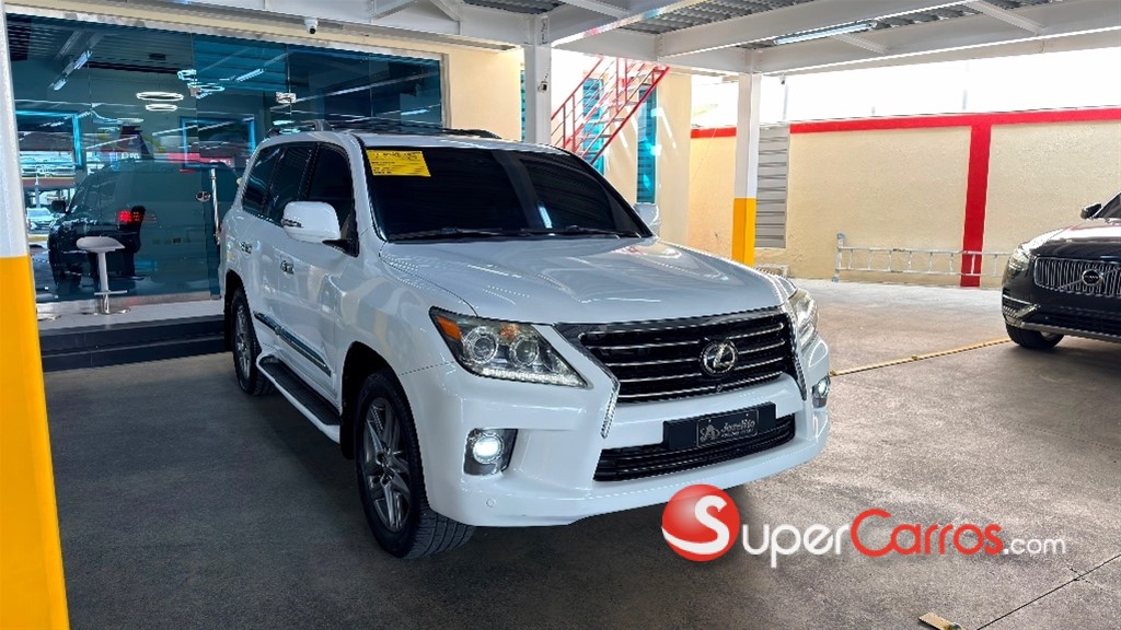 2015 Lexus LX 570