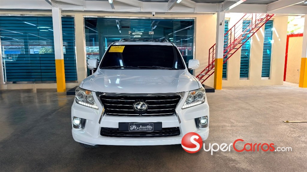 2015 Lexus LX 570 — foto 2 / 12
