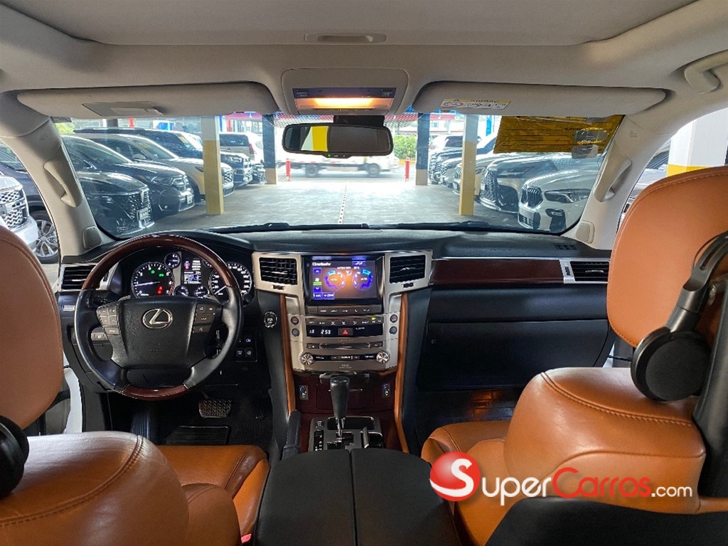2015 Lexus LX 570 — foto 12 / 12