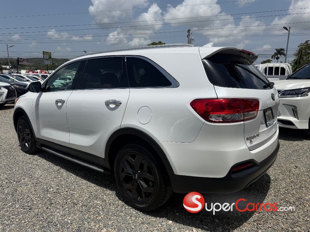 2018 Kia Sorento LX — foto 4 / 9