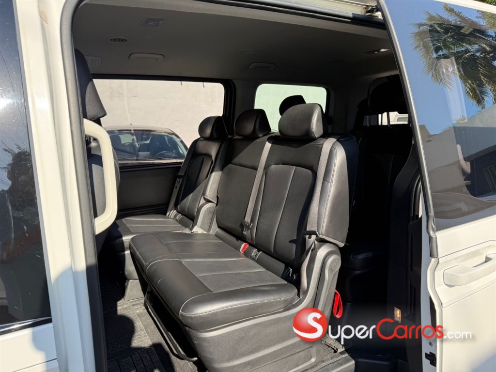 2022 Hyundai Staria — foto 6 / 10