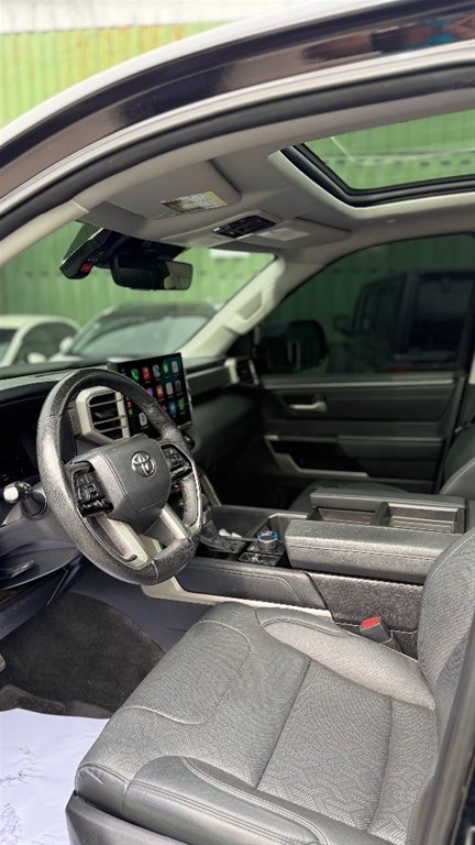 2023 Toyota Tundra — foto 10 / 11