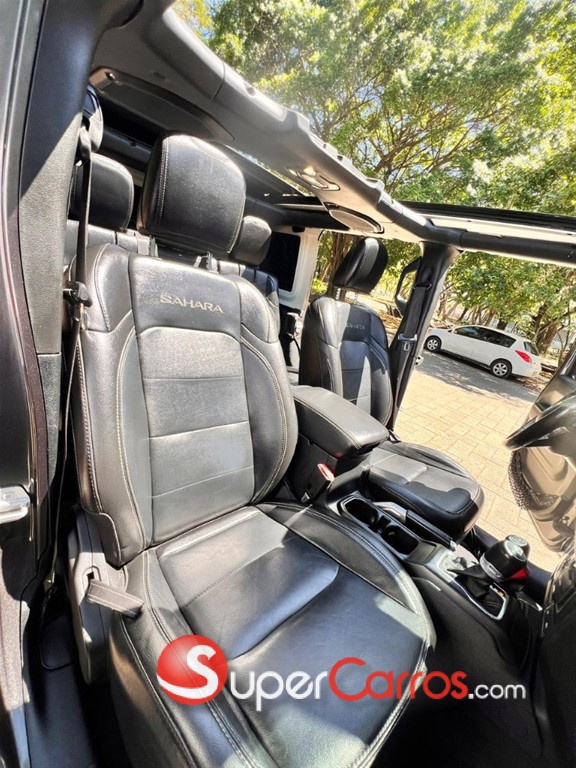 2021 Jeep Wrangler Sahara 4xe — foto 9 / 12