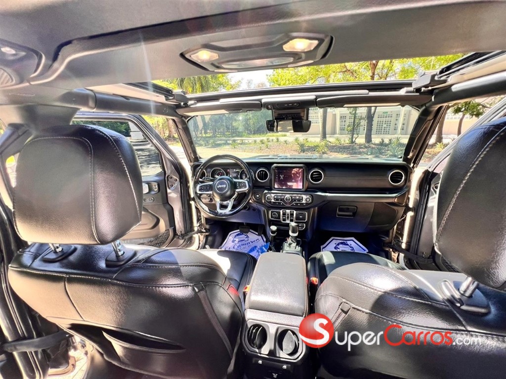 2021 Jeep Wrangler Sahara 4xe — foto 10 / 12