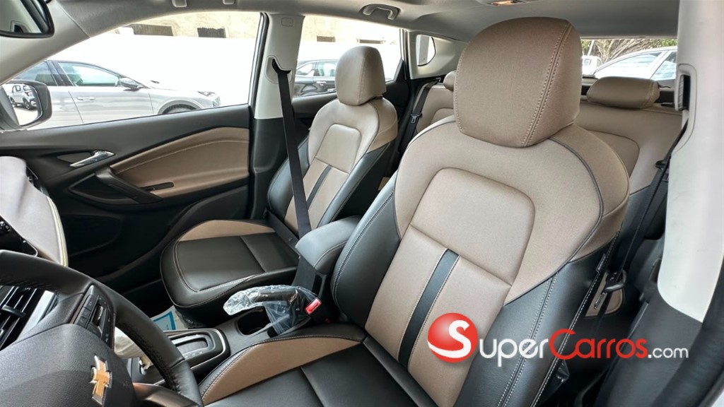 2026 Chevrolet Tracker Premier — foto 3 / 9