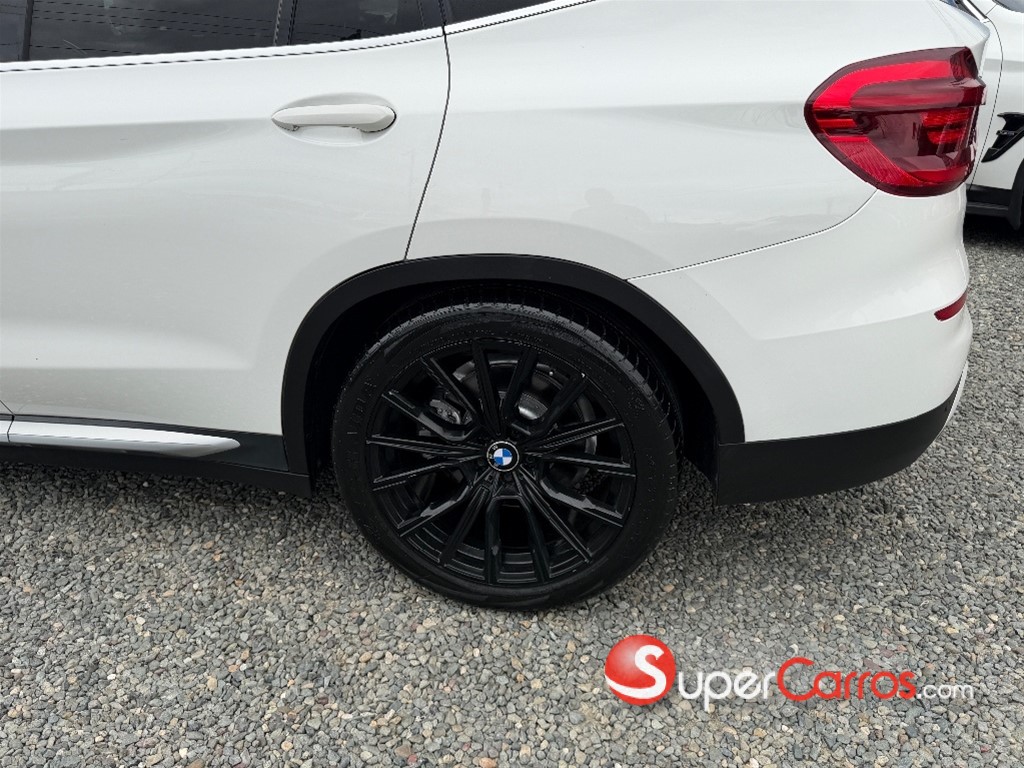 2020 BMW X 3 XDrive 30i — foto 3 / 12