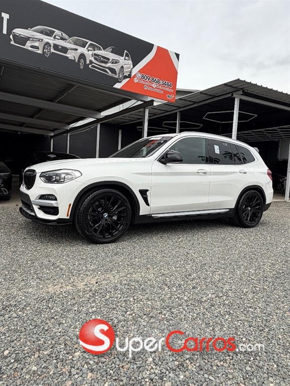 2020 BMW X 3 XDrive 30i — foto 8 / 12