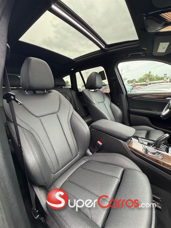 2020 BMW X 3 XDrive 30i — foto 9 / 12