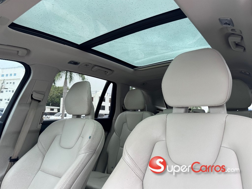2020 Volvo XC90 T6 — foto 9 / 11