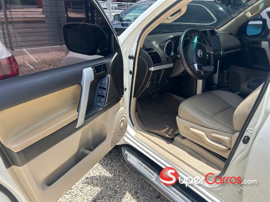 2011 Toyota Land Cruiser Prado — foto 7 / 12