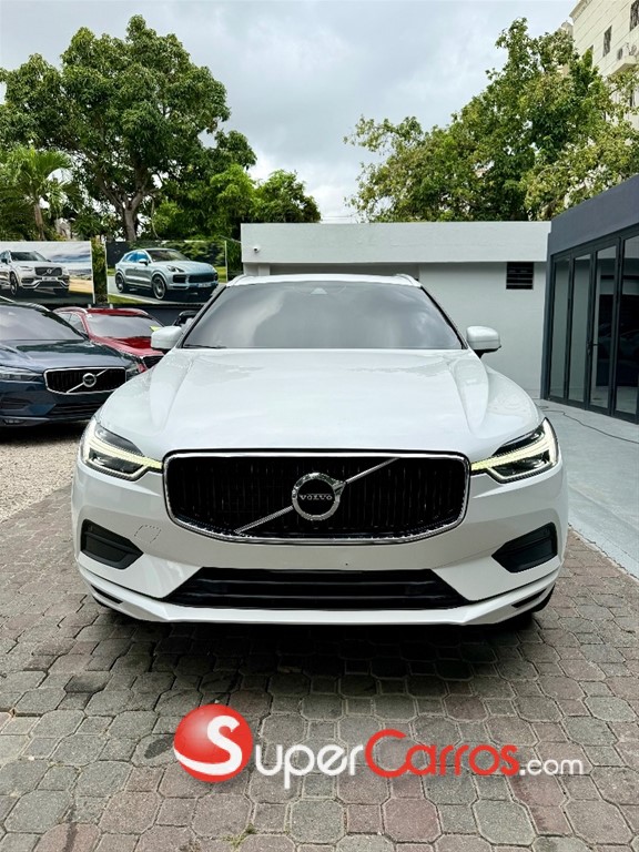 2020 Volvo XC60 Momentum T5 — foto 2 / 11