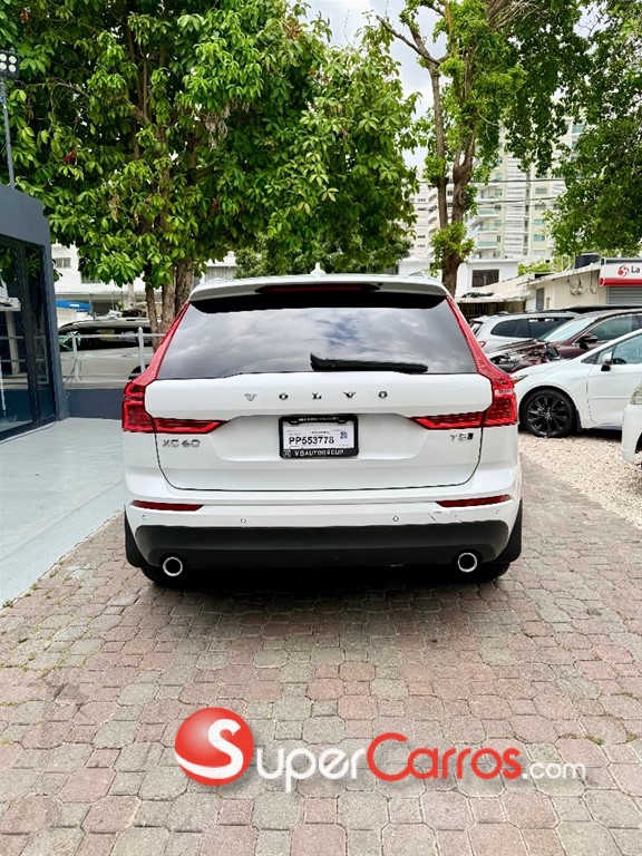 2020 Volvo XC60 Momentum T5 — foto 5 / 11