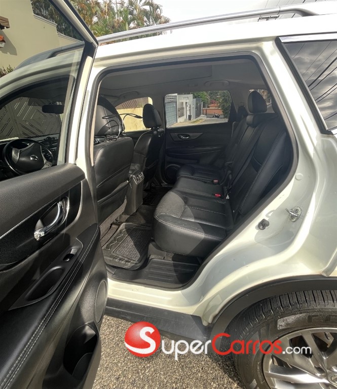 2017 Nissan X-Trail — foto 3 / 12