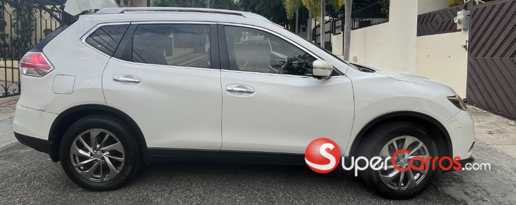 2017 Nissan X-Trail — foto 7 / 12