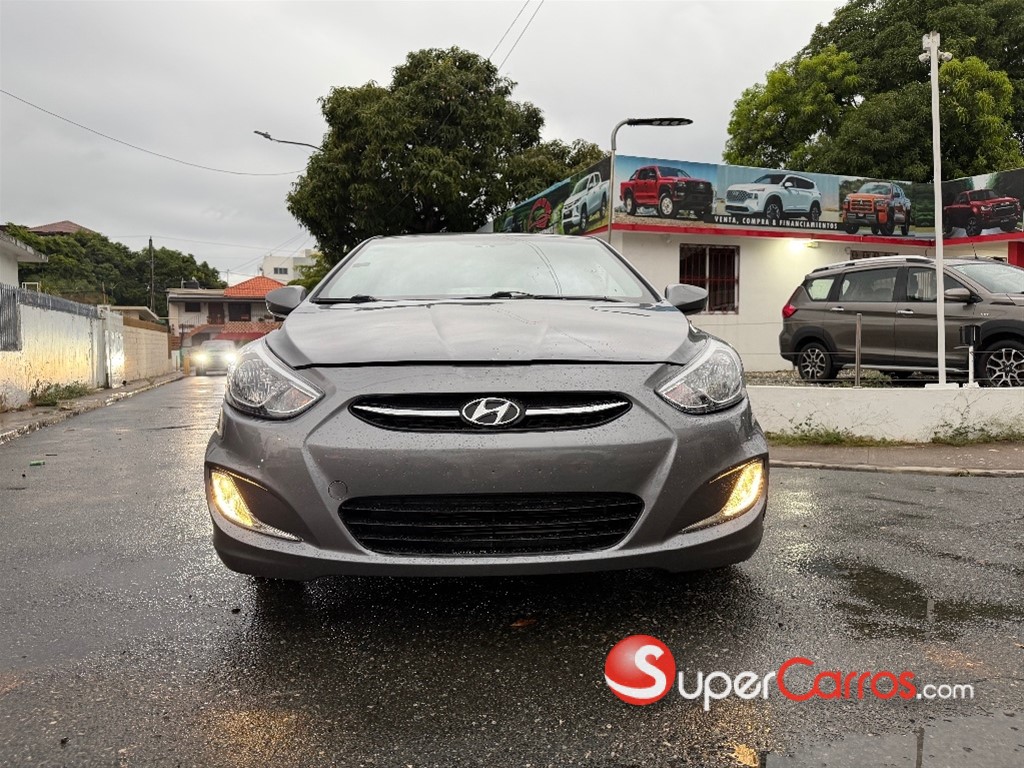 2015 Hyundai Accent — foto 4 / 12