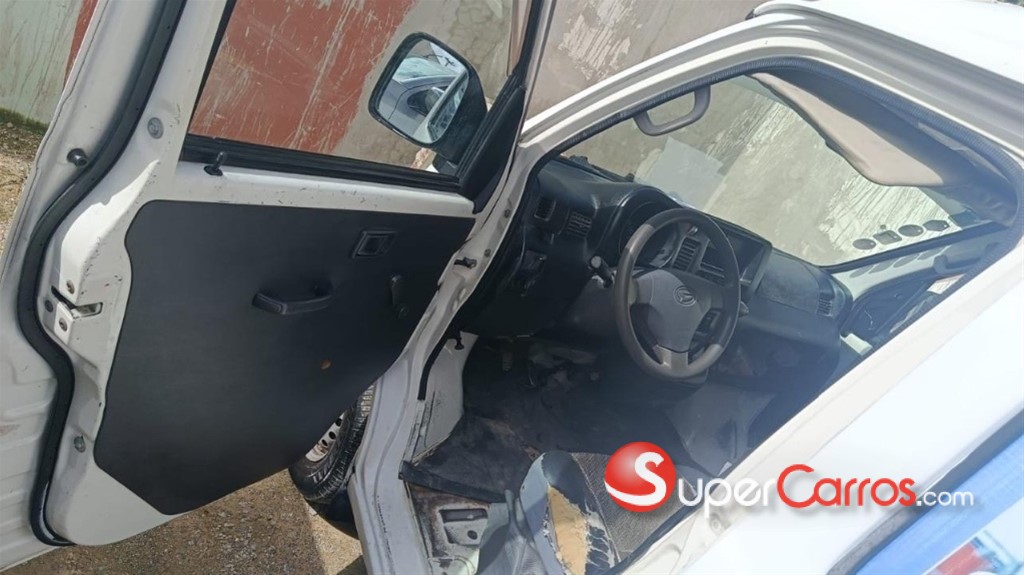 2014 Daihatsu Hijet — foto 4 / 6