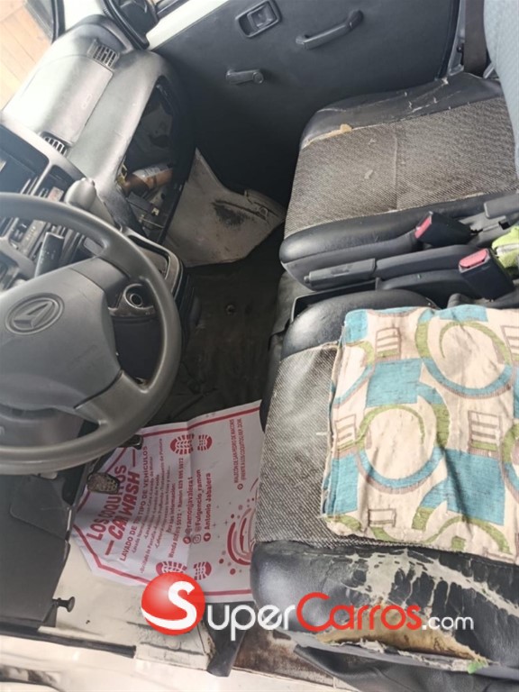 2014 Daihatsu Hijet — foto 5 / 6