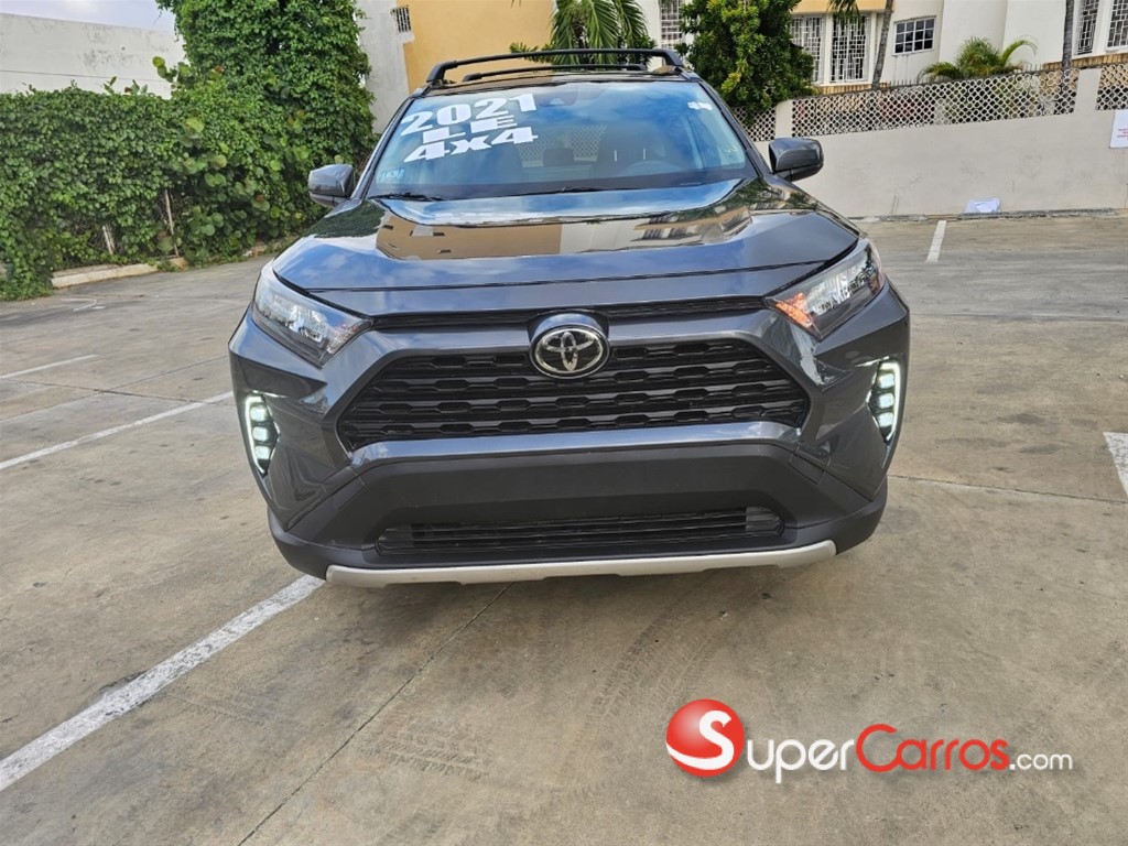 2021 Toyota RAV4 LE — foto 2 / 11