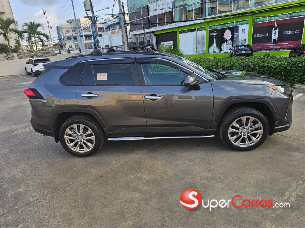 2021 Toyota RAV4 LE — foto 4 / 11