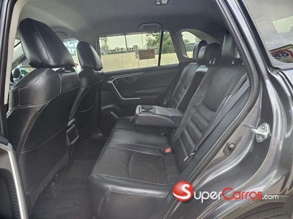 2021 Toyota RAV4 LE — foto 11 / 11