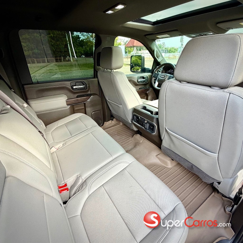 2021 GMC Sierra — foto 10 / 10