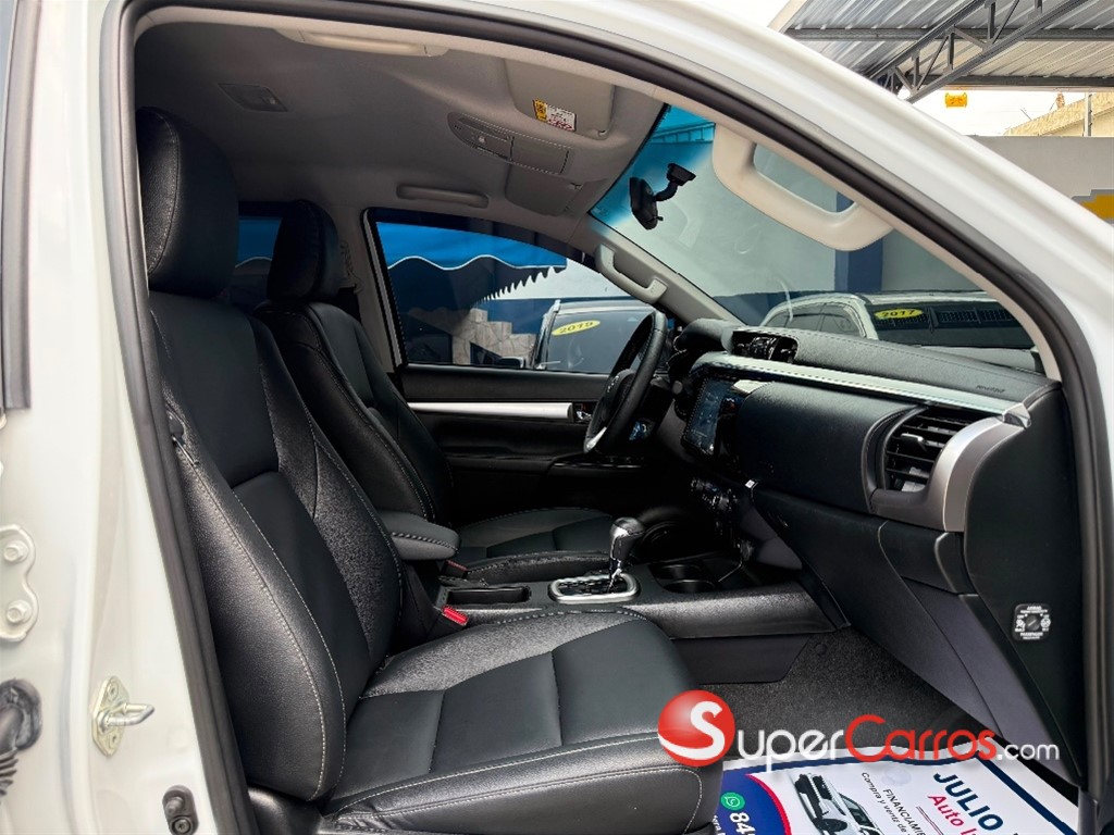 2024 Toyota Hilux Limited — foto 7 / 11