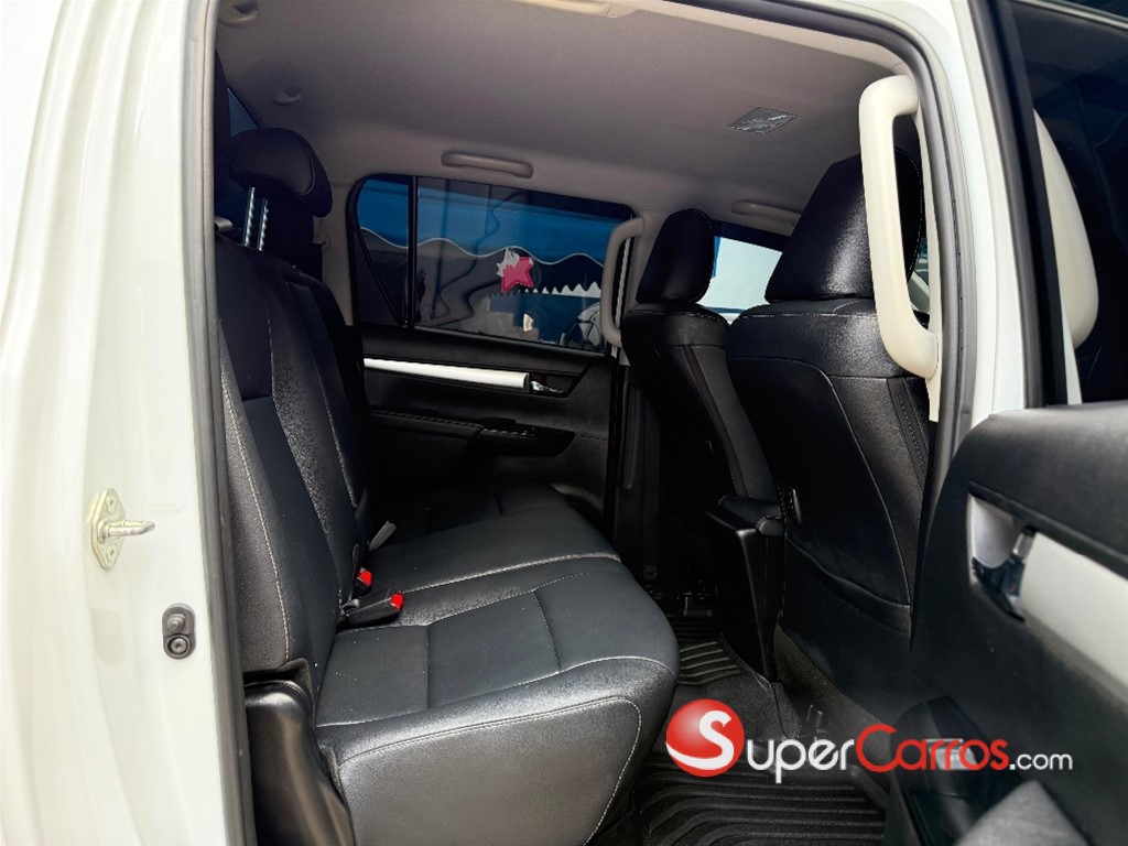 2024 Toyota Hilux Limited — foto 8 / 11
