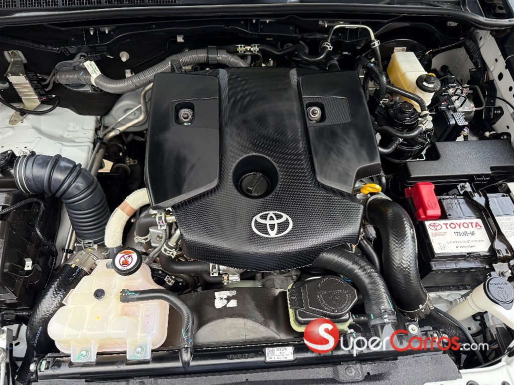 2024 Toyota Hilux Limited — foto 10 / 11