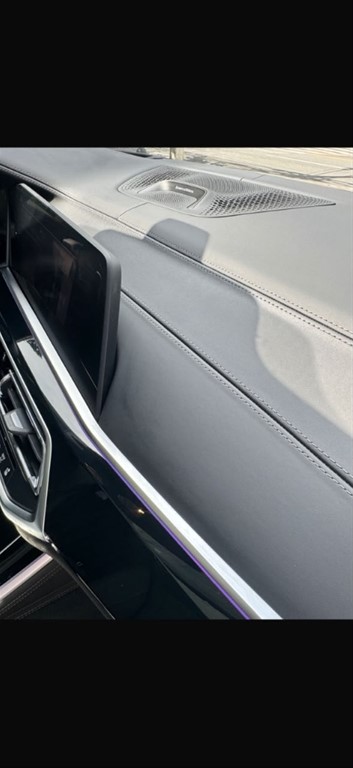 2019 BMW X 5 40i — foto 8 / 10