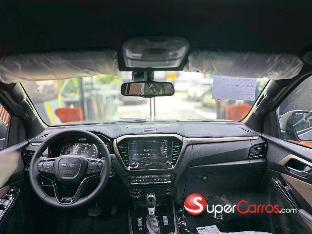 2027 Isuzu DMAX LSE — foto 7 / 11