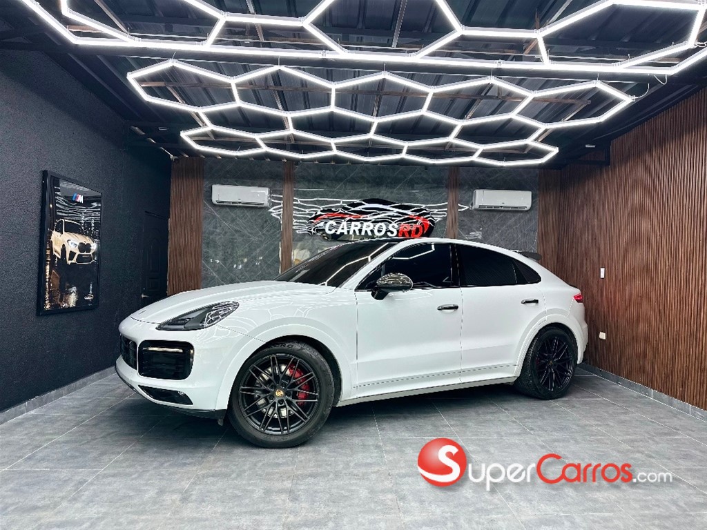 2022 Porsche Cayenne GTS