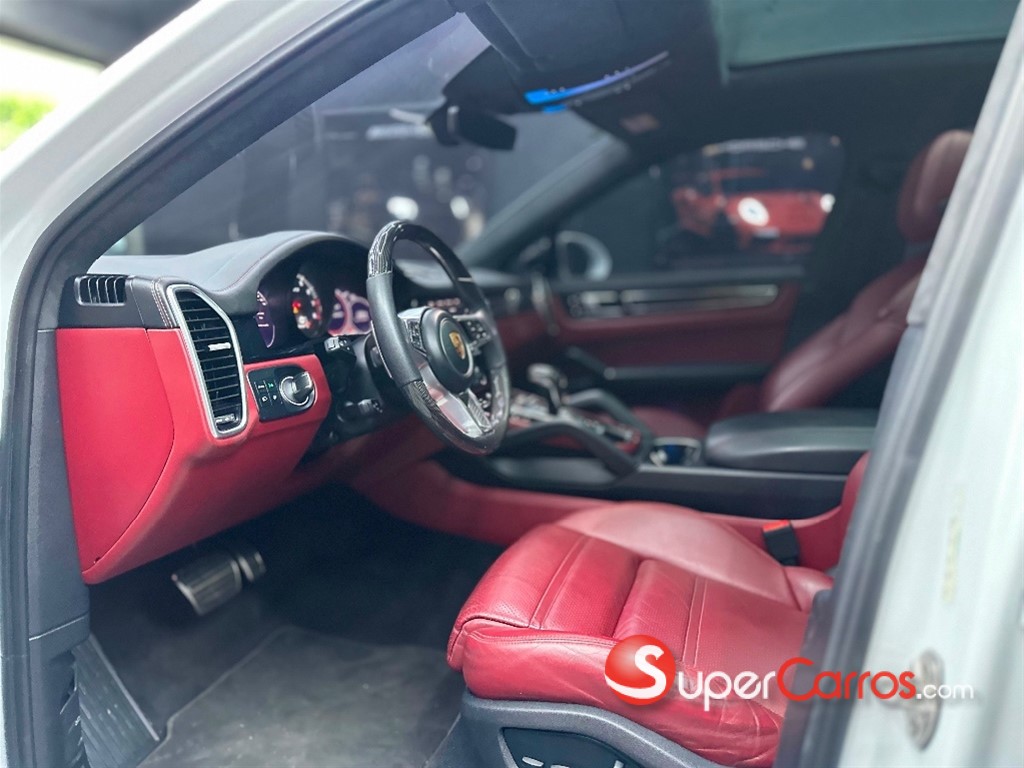 2022 Porsche Cayenne GTS — foto 10 / 11