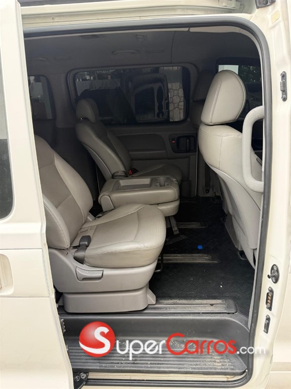 2021 Hyundai Starex — foto 11 / 12