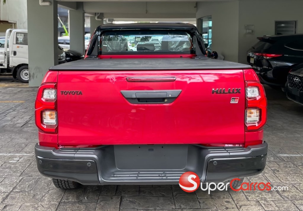 2027 Toyota Hilux GR Sport — foto 5 / 11