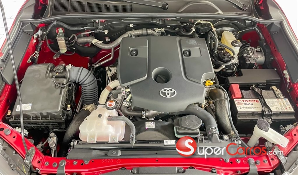 2027 Toyota Hilux GR Sport — foto 11 / 11
