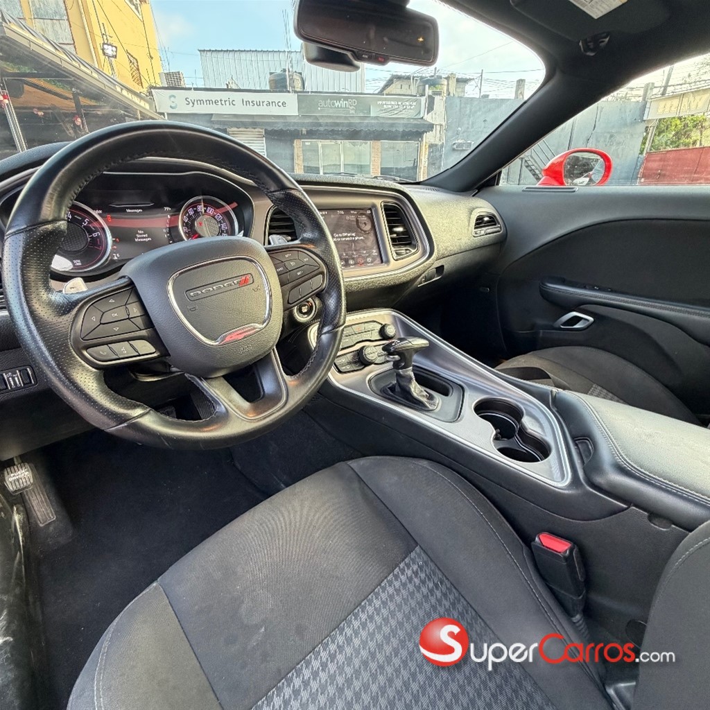 2022 Dodge Challenger — foto 2 / 3