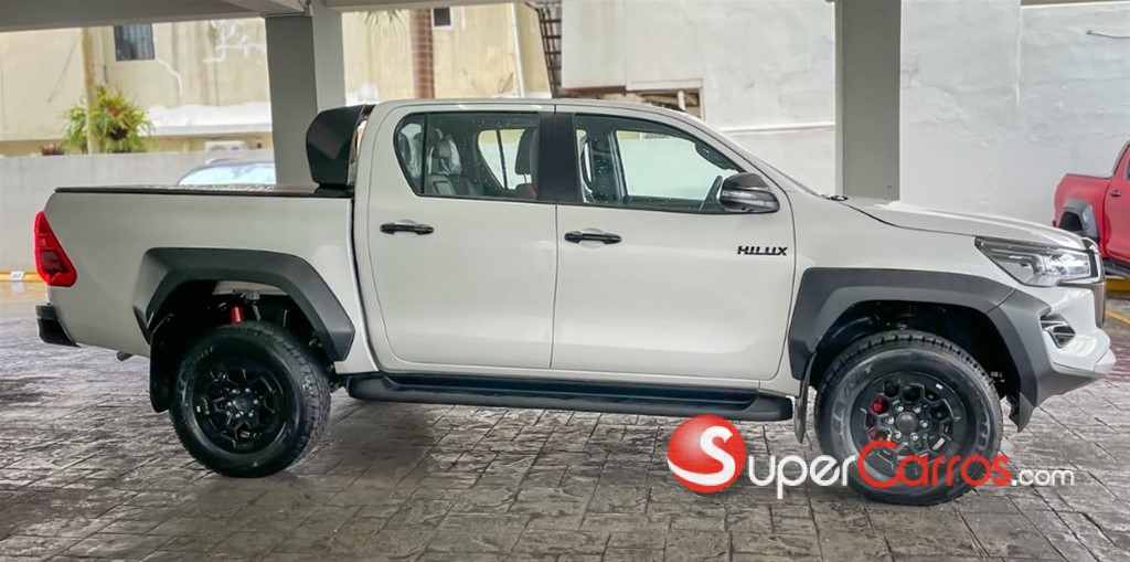 2027 Toyota Hilux GR Sport — foto 3 / 11