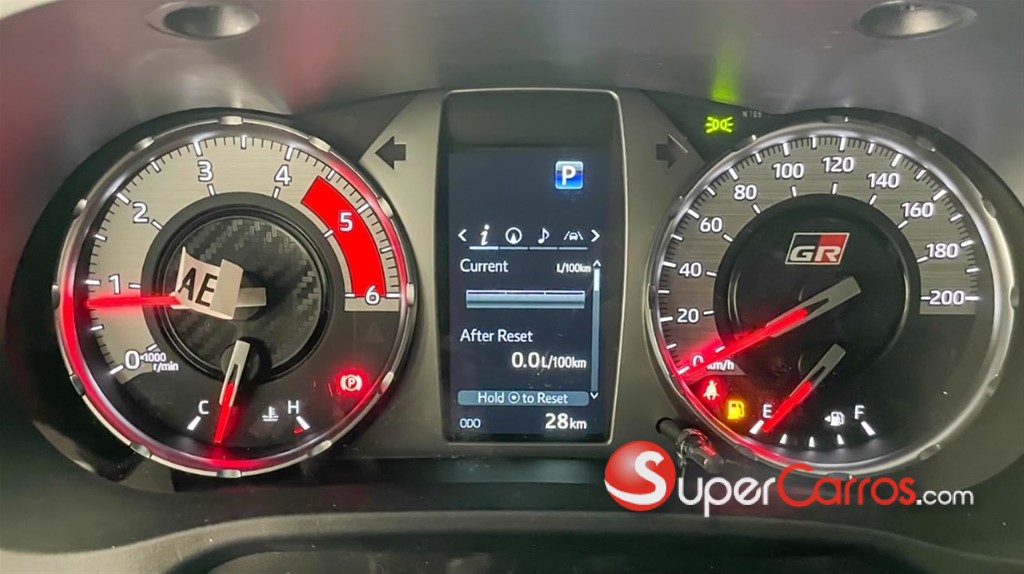 2027 Toyota Hilux GR Sport — foto 10 / 11