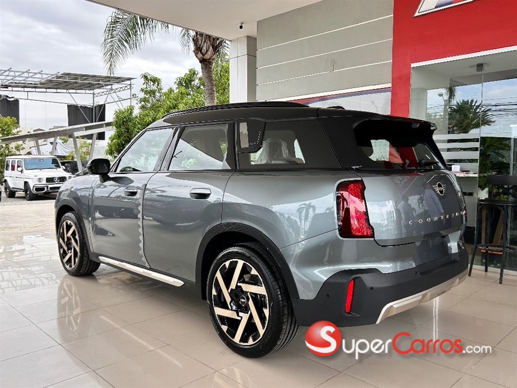2026 Mini Cooper Countryman S ALL4 — foto 6 / 10