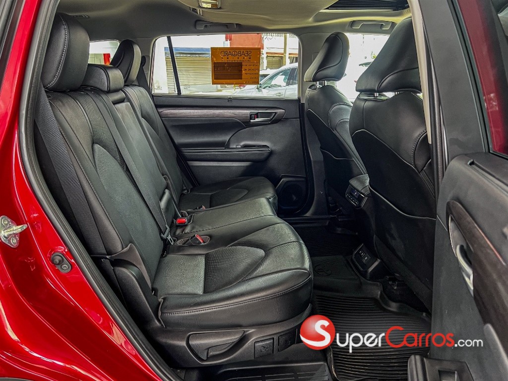 2021 Toyota Highlander Limited — foto 8 / 12