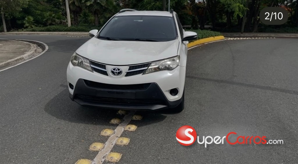2014 Toyota RAV4 — foto 2 / 10