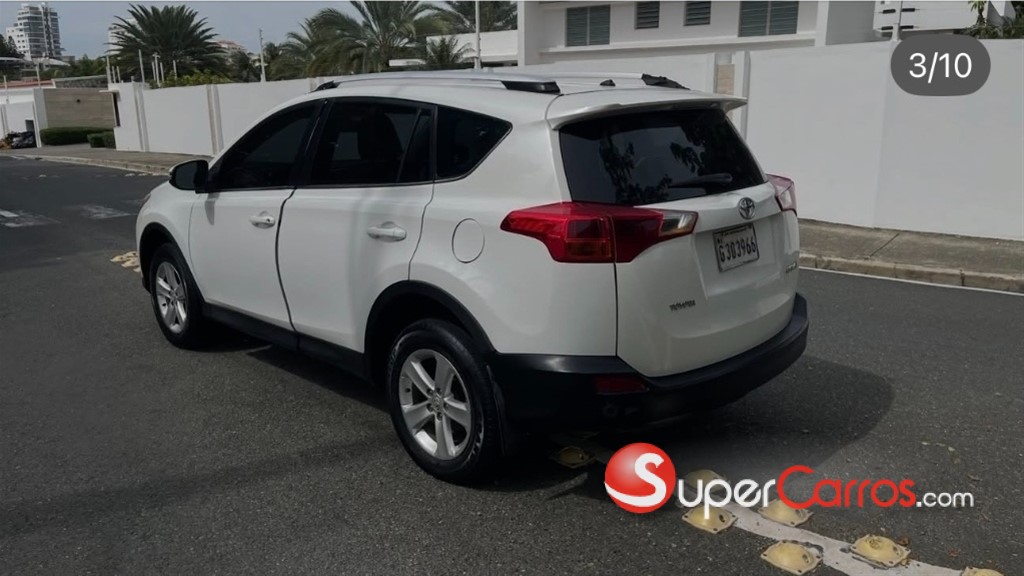 2014 Toyota RAV4 — foto 3 / 10