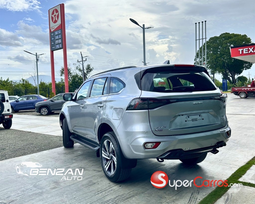 2027 Isuzu Mux — foto 3 / 10