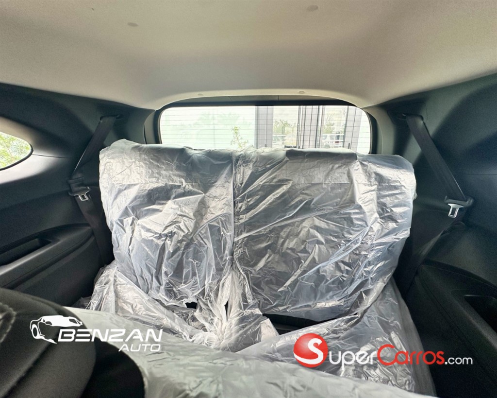 2027 Isuzu Mux — foto 7 / 10