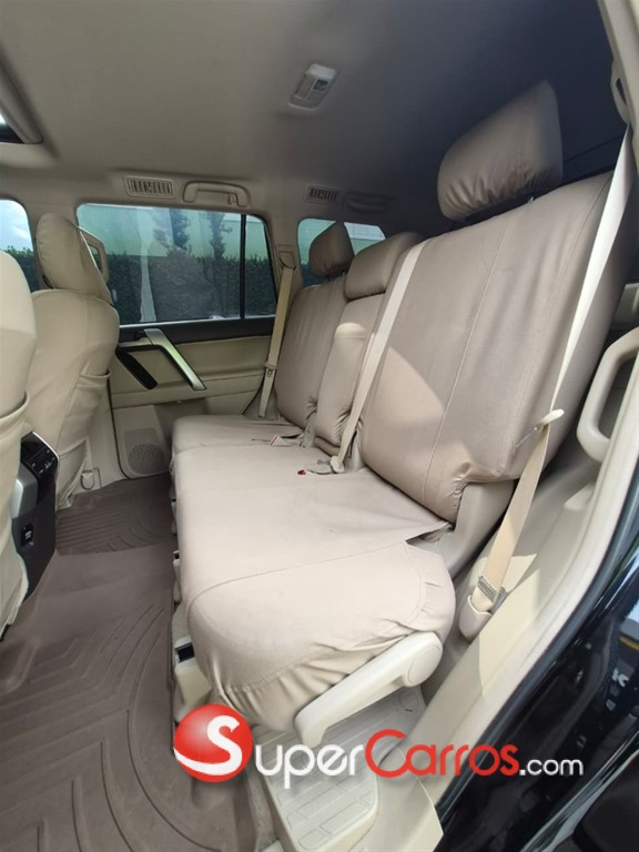 2024 Toyota Land Cruiser Prado VX — foto 9 / 12