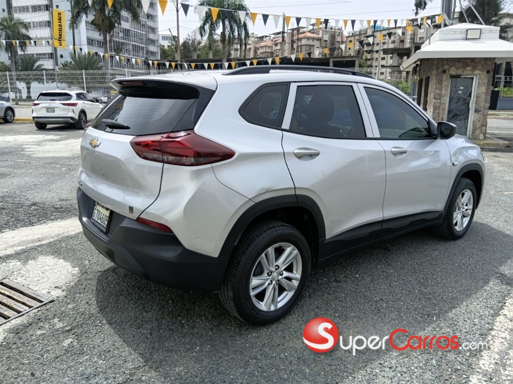 2023 Chevrolet Tracker LS — foto 5 / 12