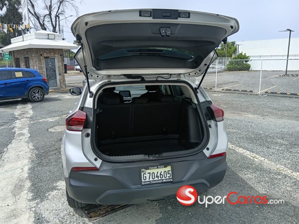 2023 Chevrolet Tracker LS — foto 6 / 12